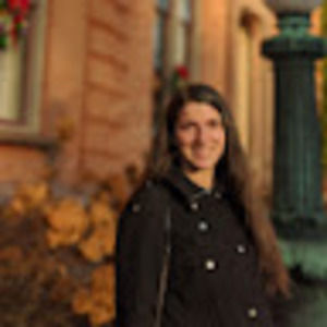 Meet your Posher, Caroline